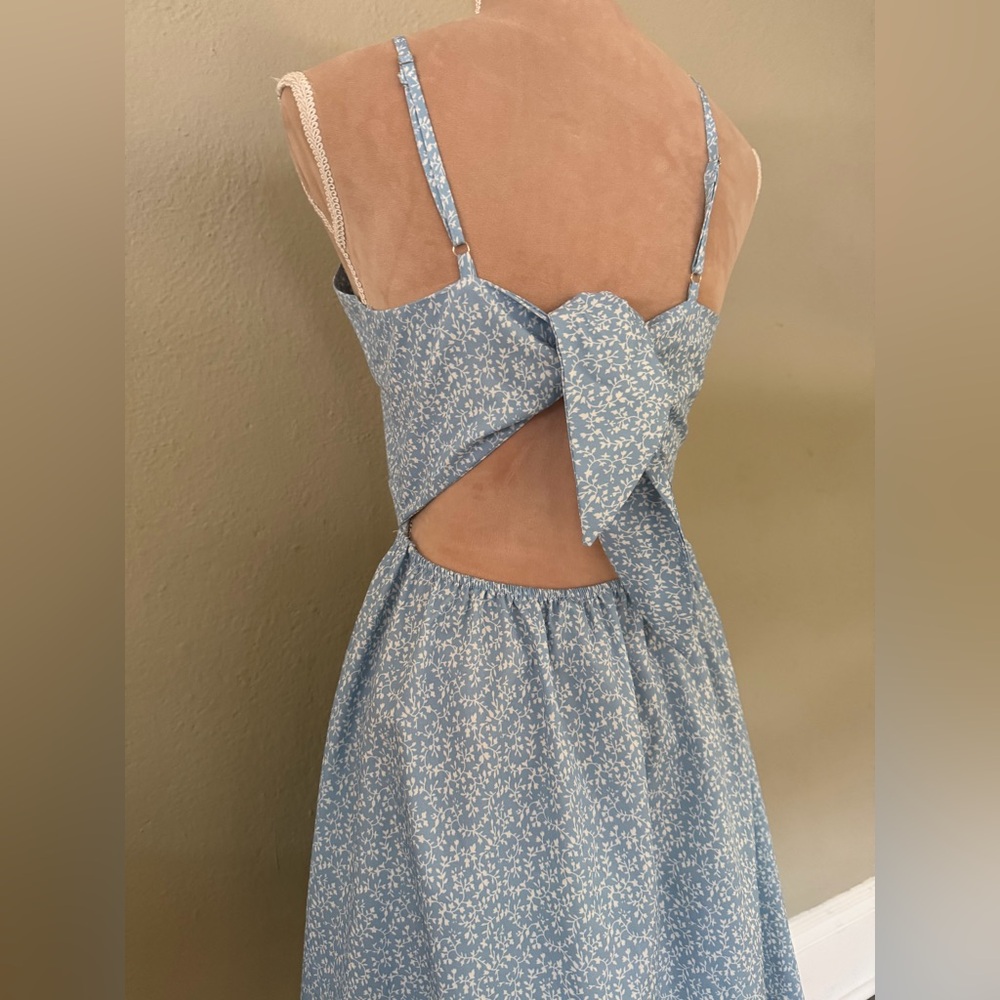 Blue Sleeveless twist knit  Dress - Picture 9 of 11